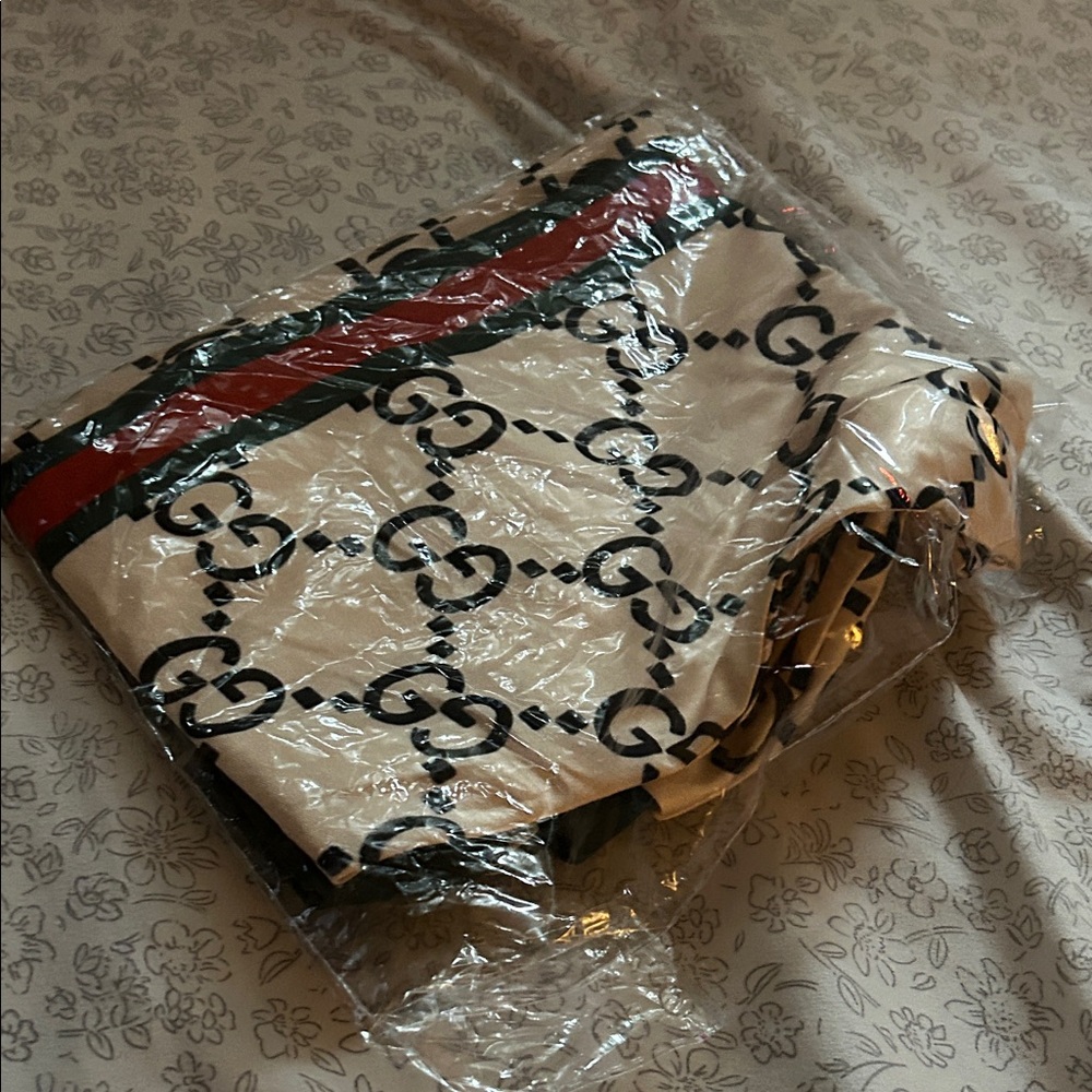 GBeige and Red Women's leggings